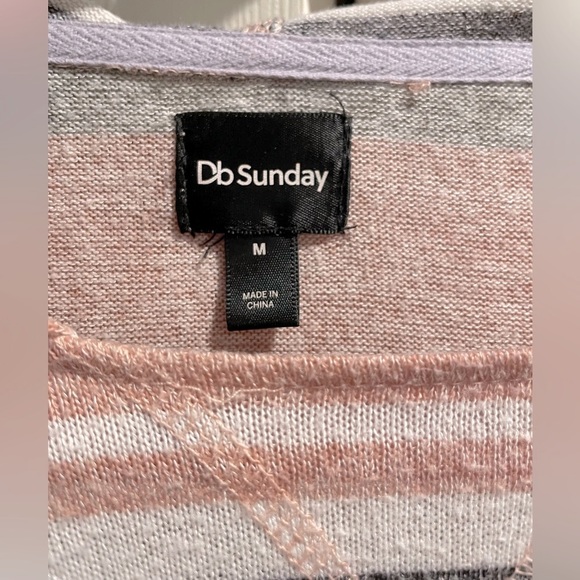 DB SUNDAY by DRESSBARN Lightweight Hoodie - Picture 3 of 6